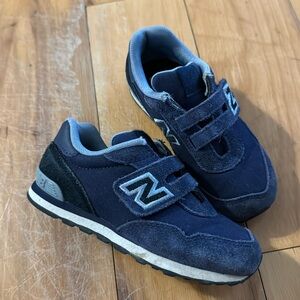 New balance Velcro shoes